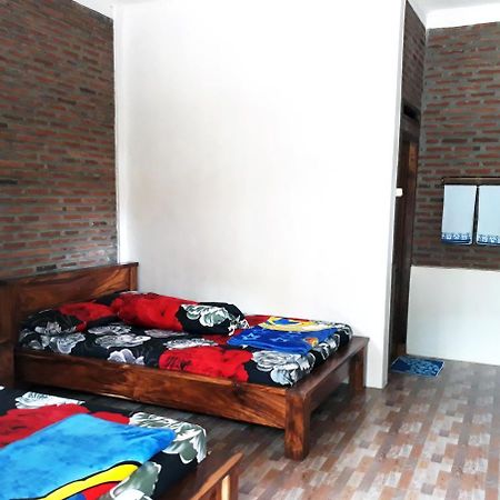 Ragha Homestay Batukaras Buitenkant foto