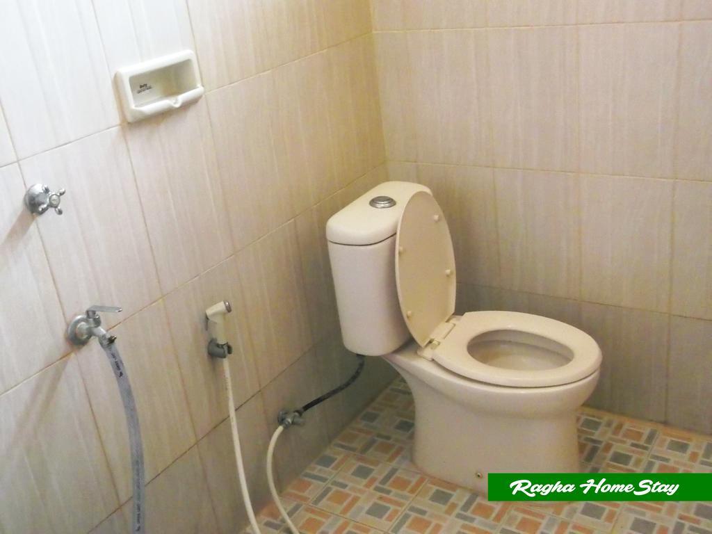 Ragha Homestay Batukaras Buitenkant foto