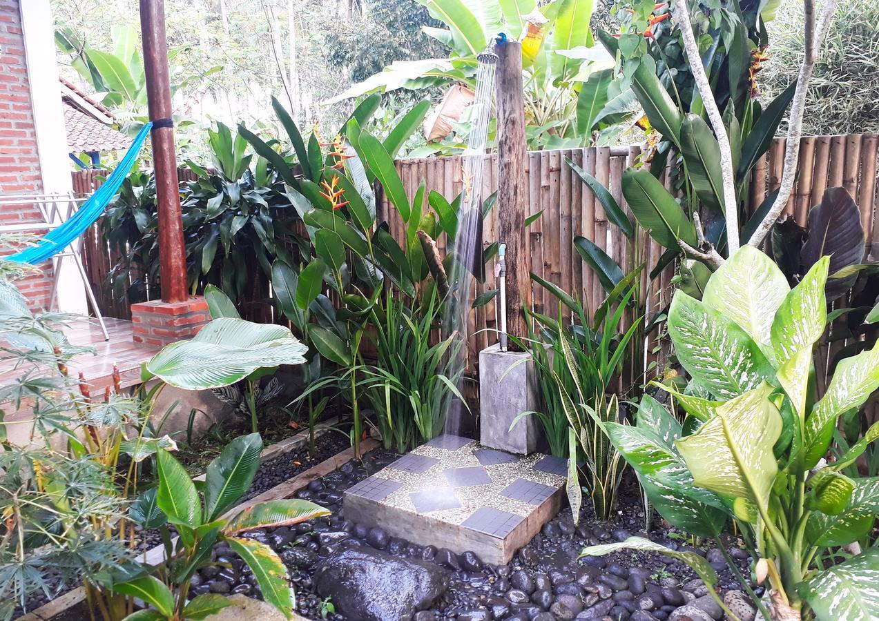 Ragha Homestay Batukaras Buitenkant foto