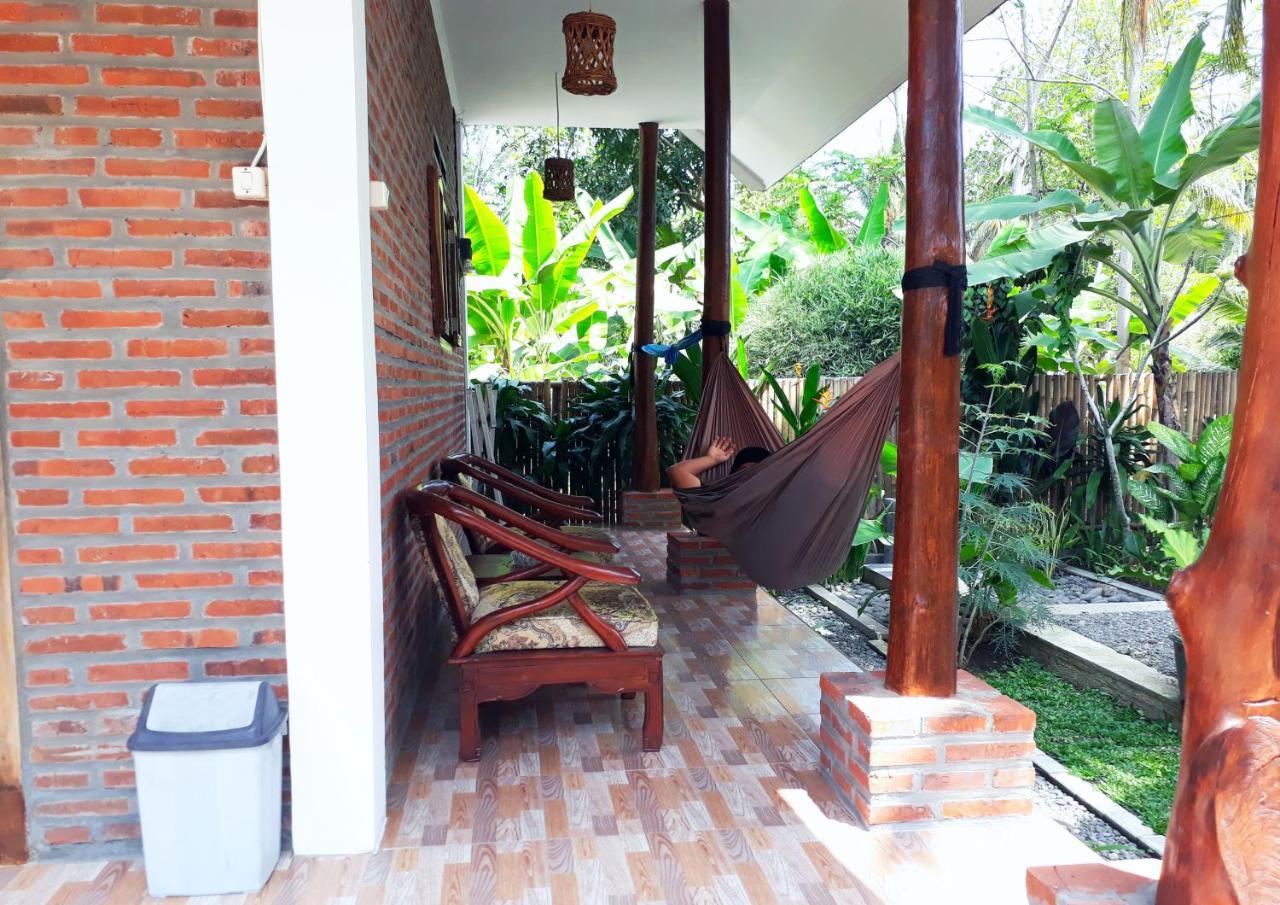 Ragha Homestay Batukaras Buitenkant foto